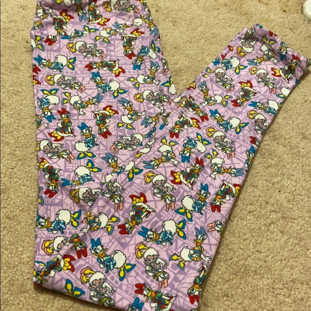 Lularoe daisy leggings